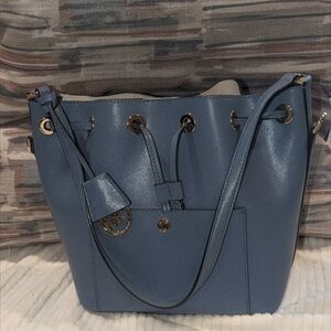 AUTH Michael Kors Greenwich Saffiano Leather Bucket Bag.